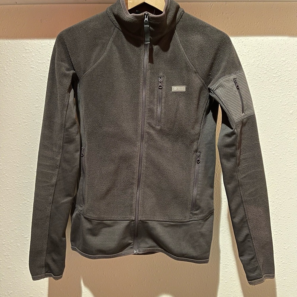 Women’s FIGS XS Fleece full zip gray athleisure jacket. Well-loved.